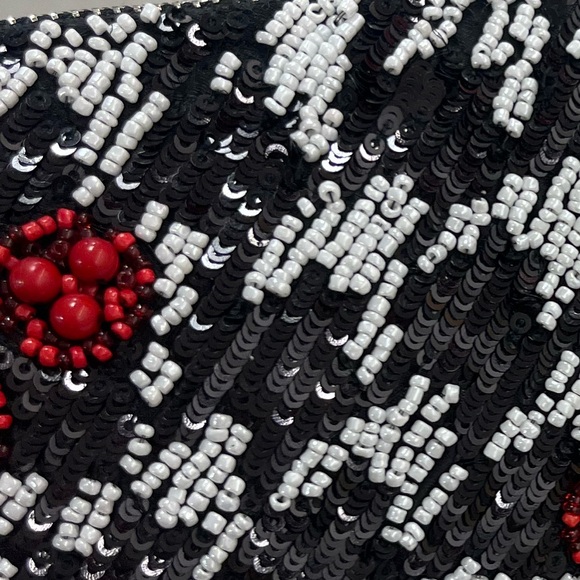 NWT π€π VIRAL HANDCRAFTED IN INDIA Cherry Chevron Beaded Bag - Picture 7 of 9